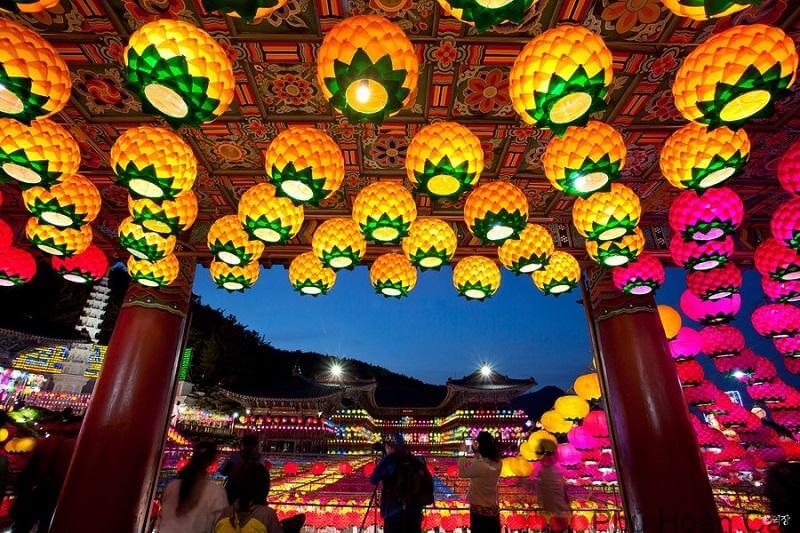Lễ hội Phật Đản là lễ hội lớn nhất tại Hàn Quốc
